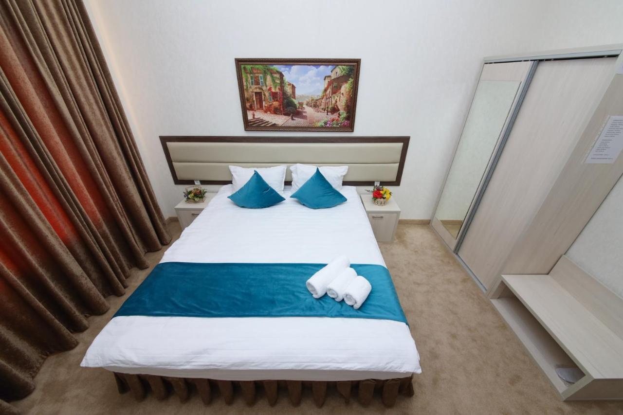 Globus Hotel - 塔什干全球商务宾馆 Teshabayguzar Esterno foto