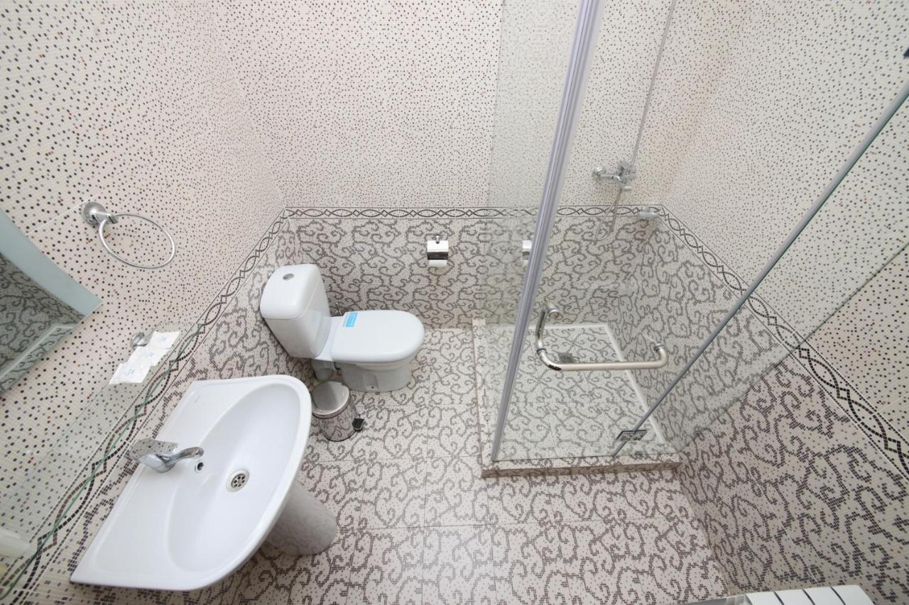Globus Hotel - 塔什干全球商务宾馆 Teshabayguzar Esterno foto