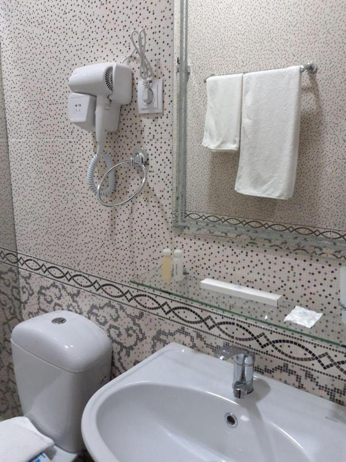 Globus Hotel - 塔什干全球商务宾馆 Teshabayguzar Esterno foto